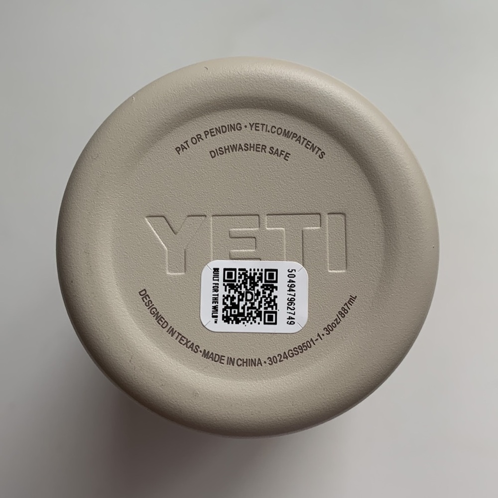 YETI Cream Rambler 30oz 887ml - Picture 4 of 11